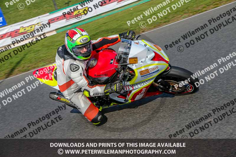PJ Motorsport Photography 2018;enduro digital images;event digital images;eventdigitalimages;mallory park;mallory park photographs;mallory park trackday;mallory park trackday photographs;no limits trackdays;peter wileman photography;racing digital images;trackday digital images;trackday photos